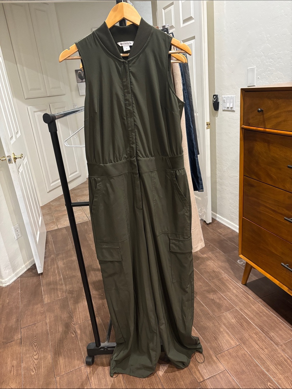 NWOT Athleta Sleeveless Utility Jumpsuit in Olive Green Size 10